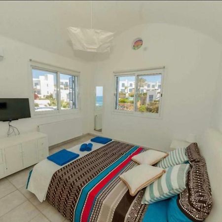 34 Beach Villa Paphos ภายนอก รูปภาพ