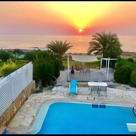34 Beach Villa Paphos ภายนอก รูปภาพ