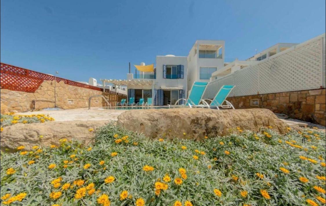 34 Beach Villa Paphos ภายนอก รูปภาพ