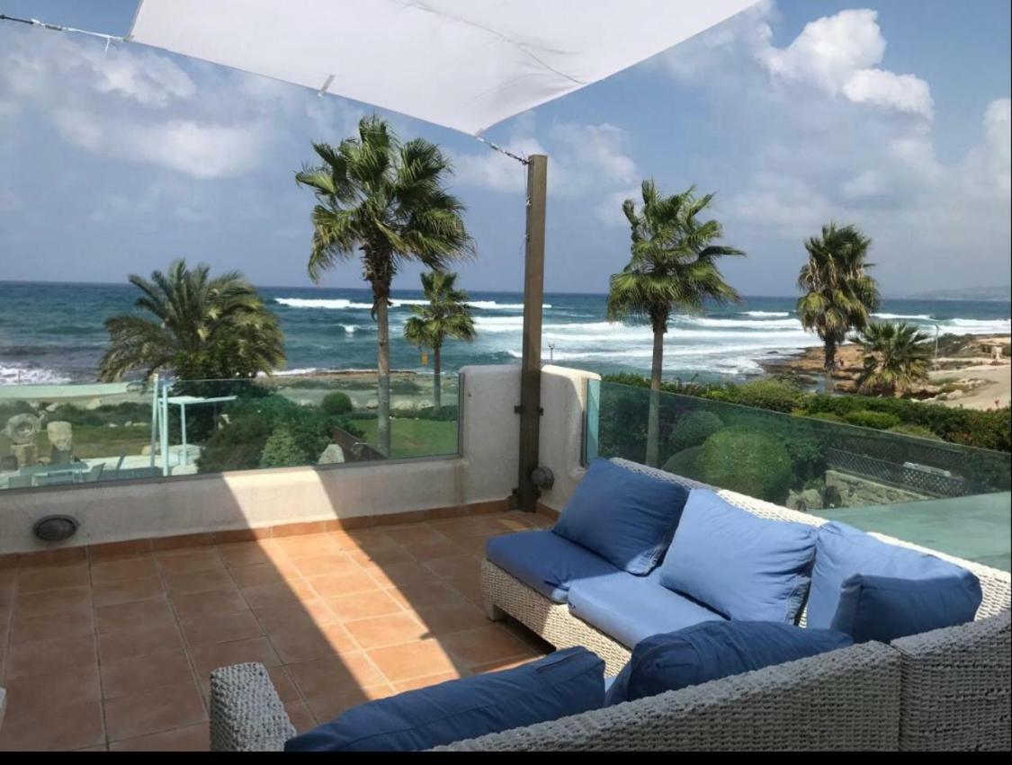 34 Beach Villa Paphos ภายนอก รูปภาพ